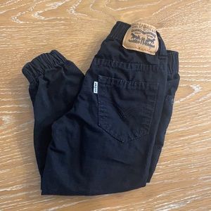 Levi’s black 2T joggers